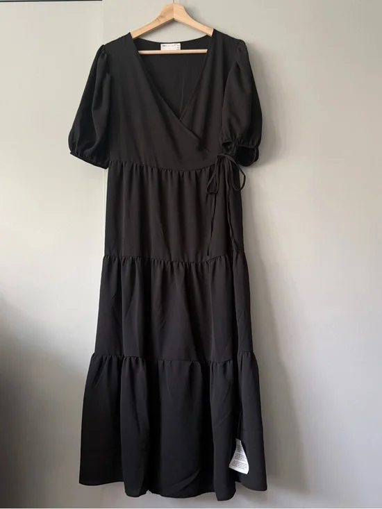 NWT ASOS Curve Black Tiered Wrap Midi Dress - Picture 4 of 6